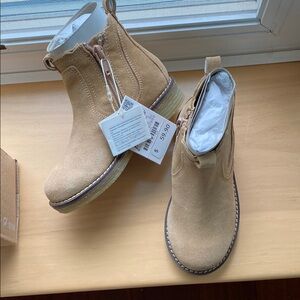Zara Tan Chelsea Boots Suede Ankle-Height